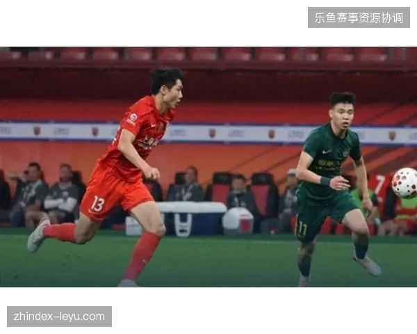 成都蓉城以九连胜创造队史纪录，攻防体系成熟稳定提前三轮锁定半程冠军